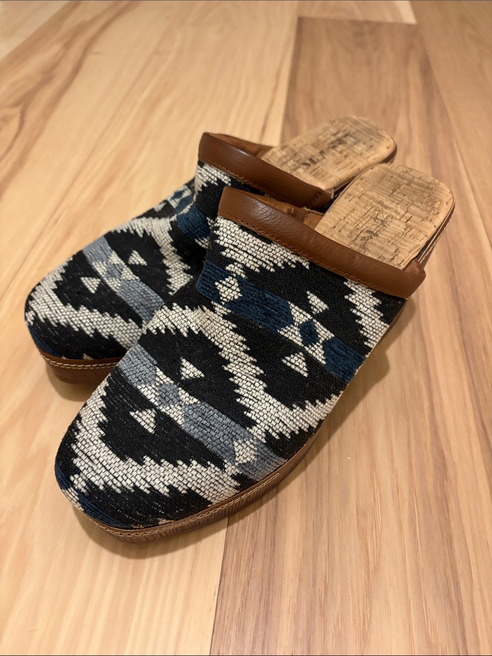 Korks Lori Aztec western Platform Clogs Size 10 shoe festival boho
